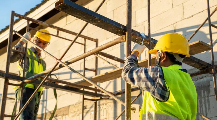 Professional residential roofers in Weston, MA